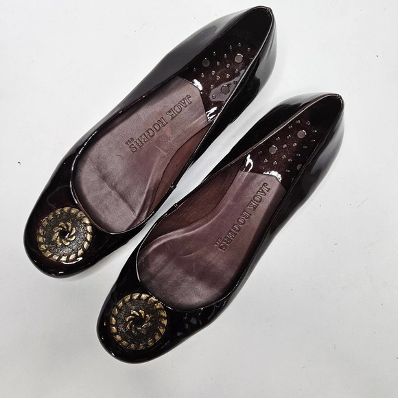Jack Rogers Patent Leather Emblem Flats 7 Dark Brown Medallion - Picture 2 of 9